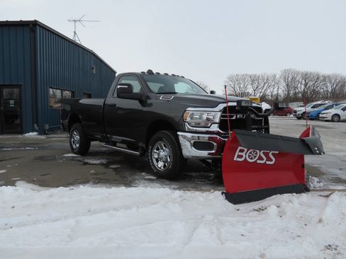 New 2024 RAM 2500 Tradesman w/ Chrome Appearance Group image 3