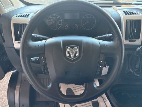 Used 2019 RAM ProMaster 2500 w/ Premium Appearance Group FWD image 13