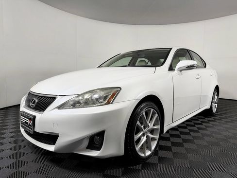 Used 2011 Lexus IS 250 AWD w/ Premium Pkg Value Edition image 2