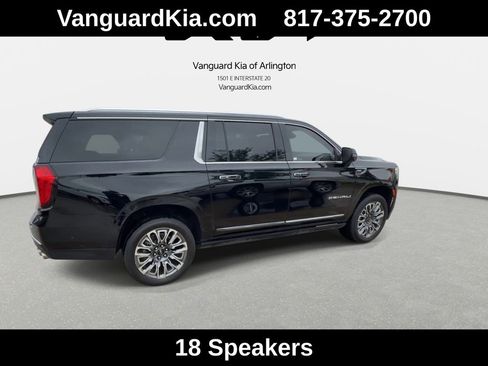 Used 2024 GMC Yukon XL Denali Ultimate AWD/4WD image 9
