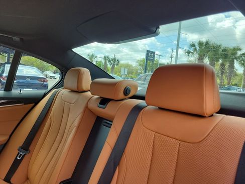Used 2022 BMW 530i w/ Convenience Package RWD image 13