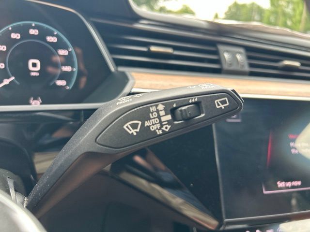 Used 2024 Audi Q8 e-tron Prestige w/ Prestige Package AWD/4WD image 19