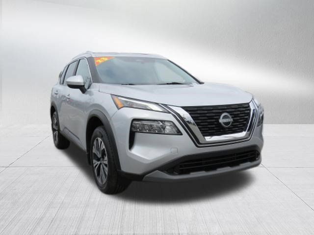 Used 2023 Nissan Rogue SV w/ SV Premium B Package FWD image 10
