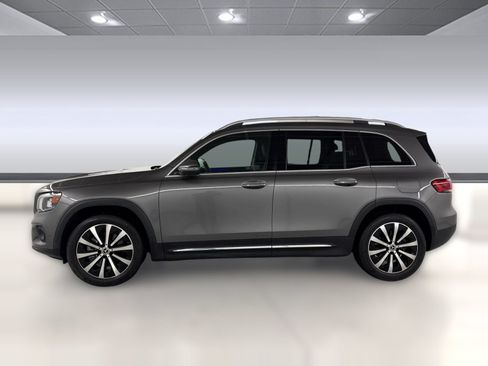 Certified 2023 Mercedes-Benz GLB 250 image 2