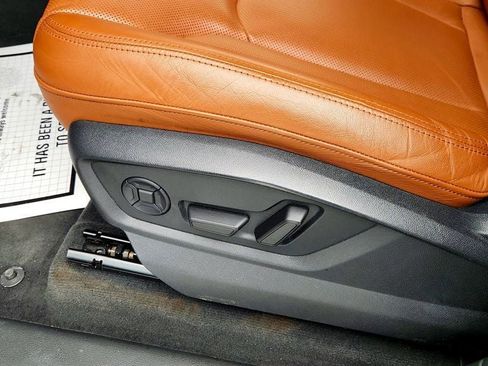 Used 2022 Audi Q8 Premium Plus w/ Premium Plus Package image 12