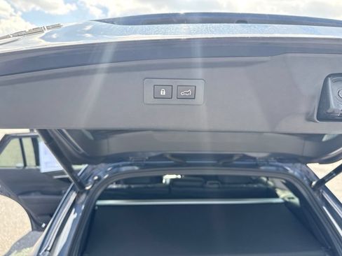 Certified 2024 Subaru Outback Limited AWD/4WD image 12