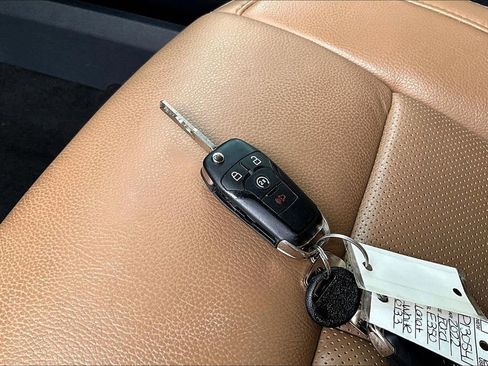 Used 2022 Ford F350 Lariat w/ Lariat Value Package image 36