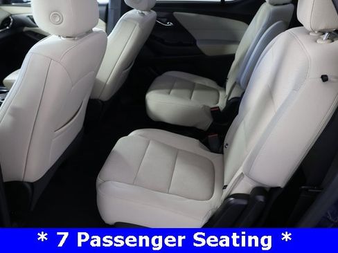 Used 2023 Chevrolet Traverse LT w/ LPO, Cargo Package image 19