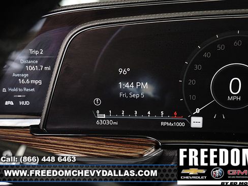 Certified 2023 Cadillac Escalade ESV Premium Luxury image 27
