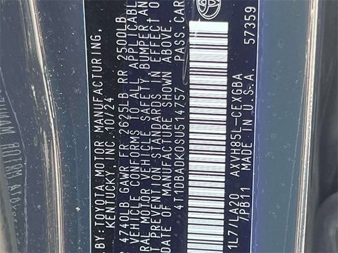 Used 2025 Toyota Camry XLE image 23