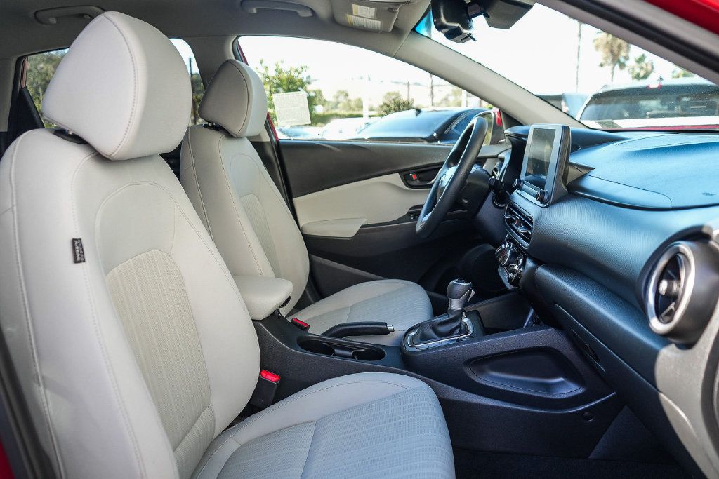 Used 2023 Hyundai Kona SEL AWD/4WD image 16