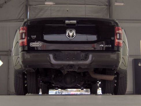 Used 2022 RAM 3500 Limited AWD/4WD image 7
