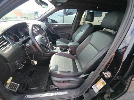 Used 2020 Volkswagen Tiguan SE R-Line FWD image 8
