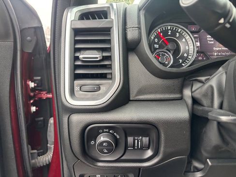 Used 2022 RAM 1500 Laramie AWD/4WD image 24