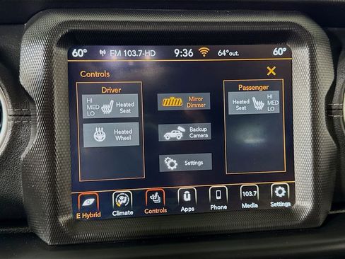 Used 2022 Jeep Wrangler Unlimited Sahara w/ Cold Weather Group AWD/4WD image 40