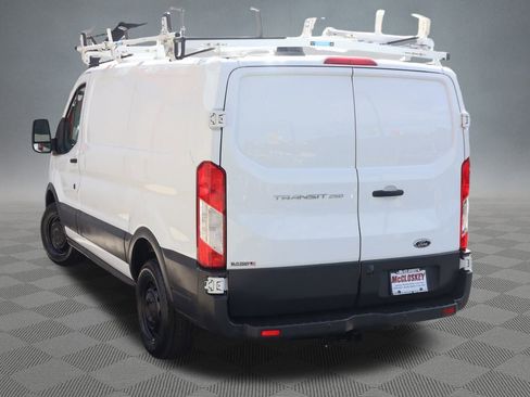 Used 2017 Ford Transit 250 130 Low Roof image 8