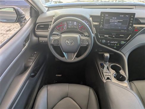 Used 2021 Toyota Camry XSE image 15
