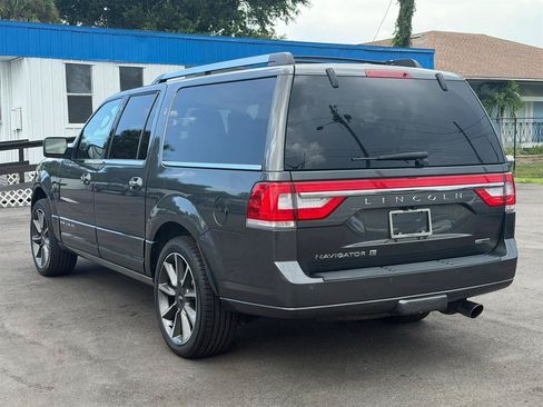 Used 2016 Lincoln Navigator L Reserve AWD/4WD image 13