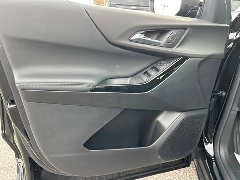 New 2026 Chevrolet Equinox LT w/ LPO, Floor Liner Package image 11