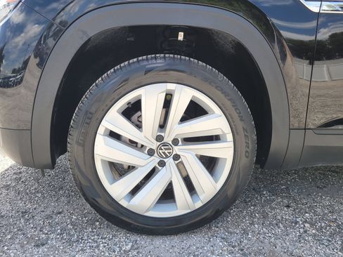 Used 2023 Volkswagen Atlas Cross Sport SE FWD image 7