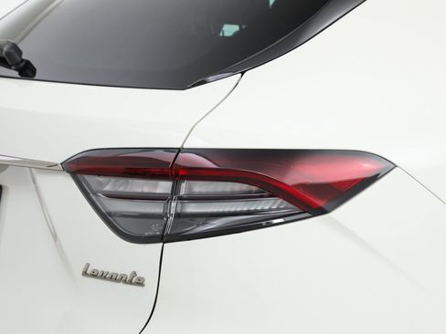 Certified 2023 Maserati Levante Modena AWD/4WD image 11