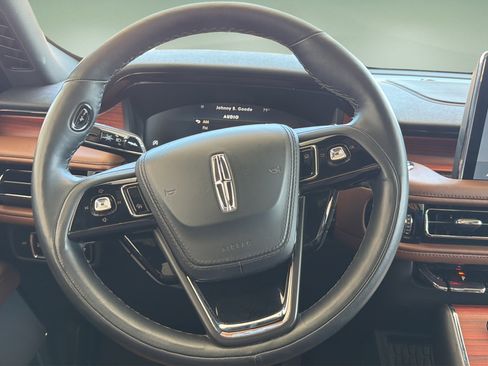 Used 2024 Lincoln Aviator Reserve w/ Equipment Group 201A AWD/4WD image 9
