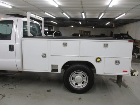 Used 2016 Ford F350 XL w/ Power Equipment Group AWD/4WD image 6