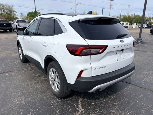 Used 2024 Ford Escape Active w/ Tech Pack #1 AWD/4WD image 5