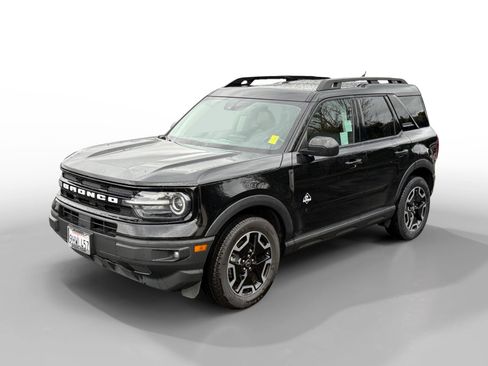 Certified 2023 Ford Bronco Sport Outer Banks w/ Tech Package image 1