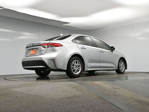 Used 2020 Toyota Corolla LE image 33