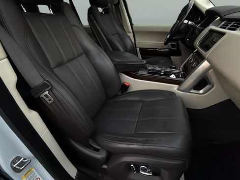 Used 2016 Land Rover Range Rover HSE image 37