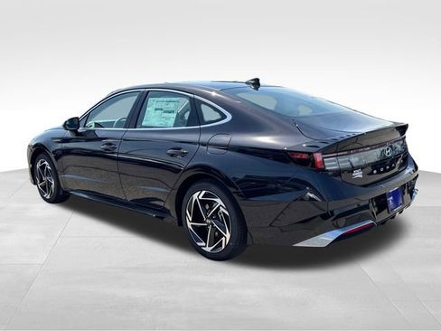 New 2026 Hyundai Sonata SEL FWD image 3