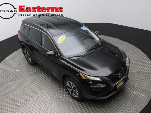 Used 2022 Nissan Rogue SV AWD/4WD image 3