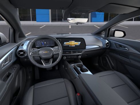 New 2025 Chevrolet Equinox EV LT image 15