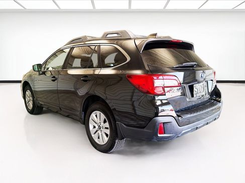 Used 2019 Subaru Outback 2.5i Premium w/ Popular Package #2 AWD/4WD image 6