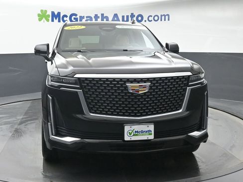 Used 2022 Cadillac Escalade ESV Premium Luxury image 4