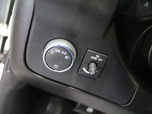 Used 2020 Chevrolet Express 2500 RWD image 11