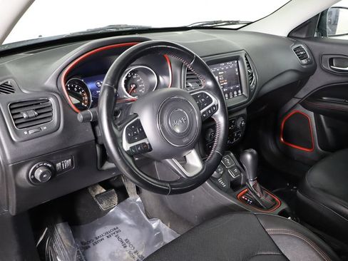 Used 2021 Jeep Compass Trailhawk AWD/4WD image 18