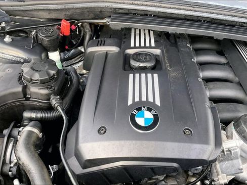 Used 2013 BMW 128i Convertible RWD image 29