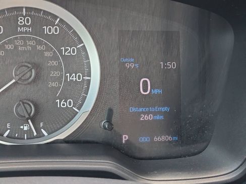 Used 2020 Toyota Corolla LE FWD image 24