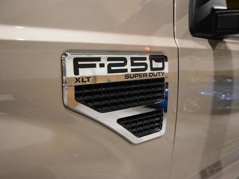 Used 2008 Ford F250 XLT AWD/4WD image 6