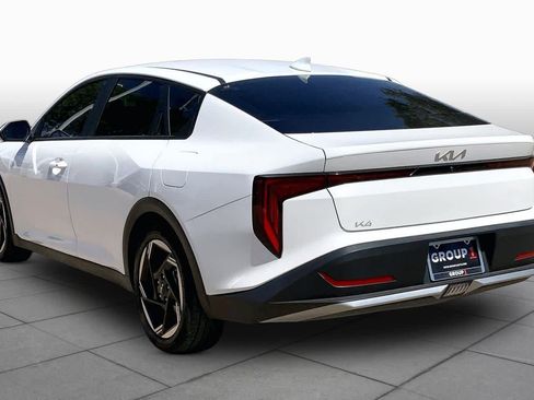 Certified 2025 Kia K4 EX FWD image 12