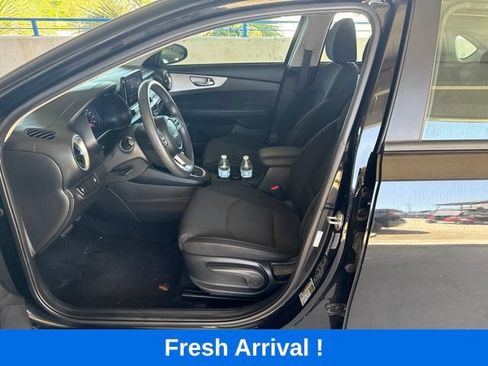 Used 2024 Kia Forte LXS FWD image 2