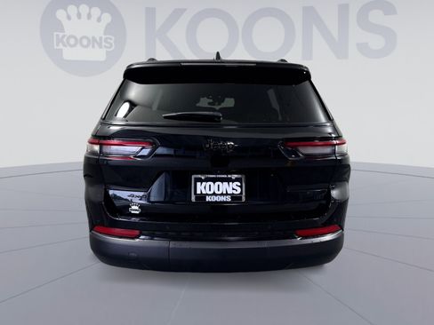 Used 2023 Jeep Grand Cherokee L Laredo AWD/4WD image 5