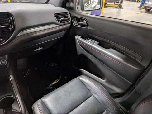 Used 2024 Dodge Durango GT RWD image 18