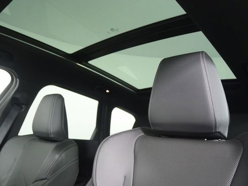 Certified 2025 BMW X1 M35i image 11