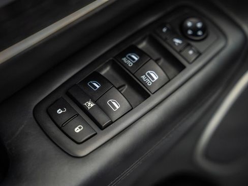 Used 2019 Jeep Grand Cherokee High Altitude AWD/4WD image 42