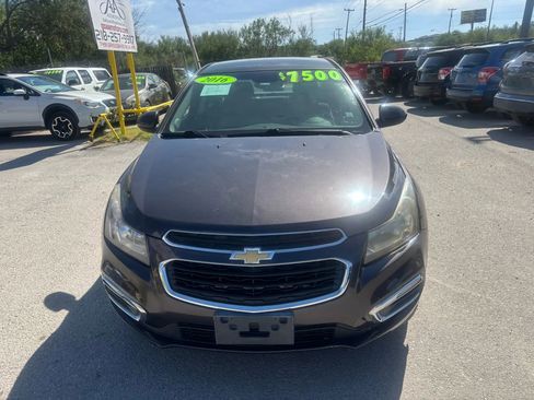 Used 2016 Chevrolet Cruze LT image 3