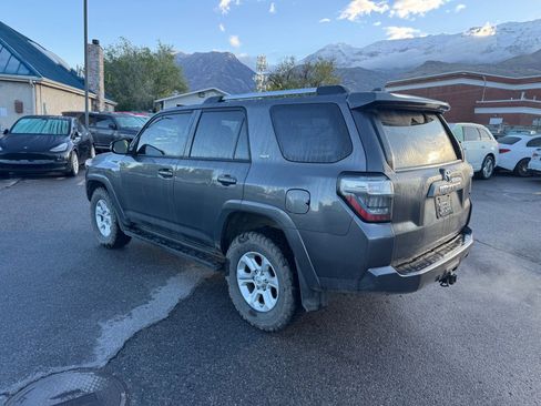 Used 2020 Toyota 4Runner SR5 Premium AWD/4WD image 3