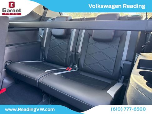 New 2026 Volkswagen Atlas Peak Edition image 14